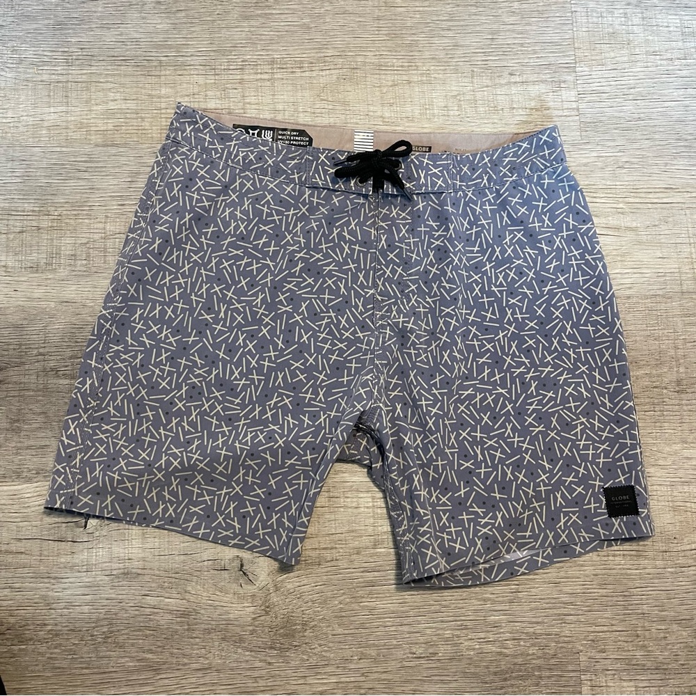GLOBE Mens Shorts with tie size 33